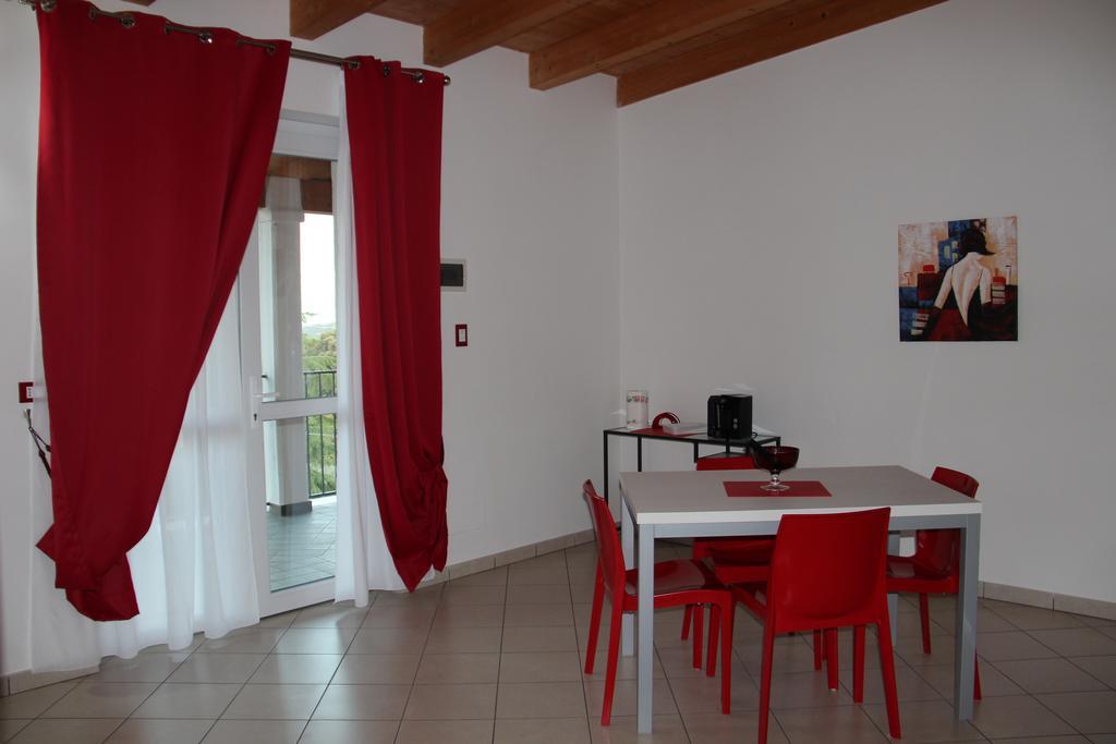 Residence Candeloro Francavilla Al Mare Ruang foto
