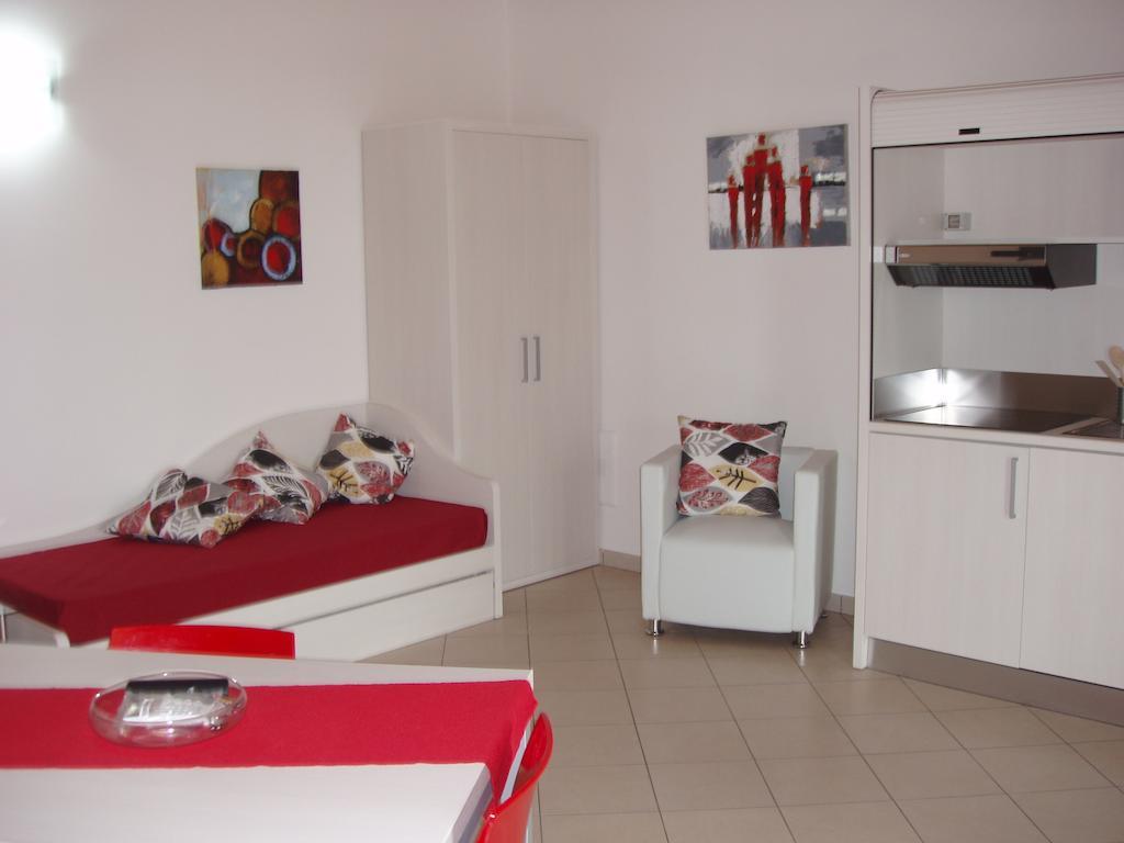 Residence Candeloro Francavilla Al Mare Ruang foto