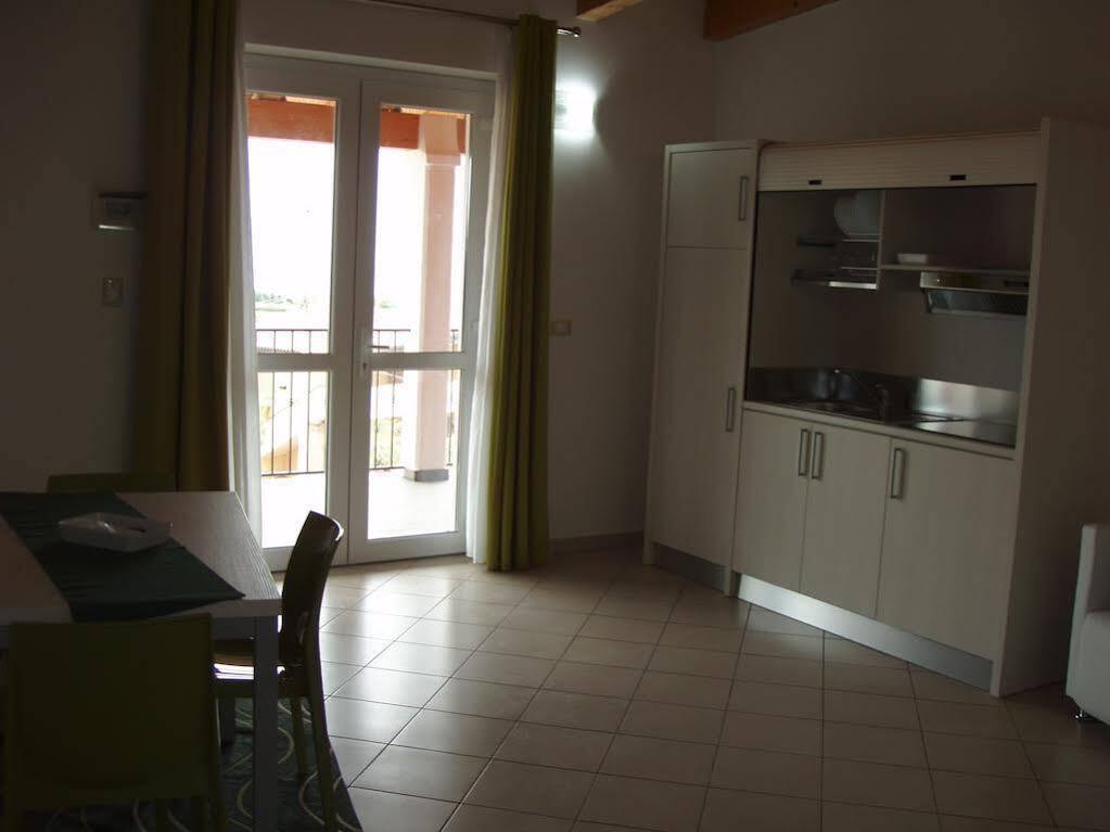 Residence Candeloro Francavilla Al Mare Bagian luar foto